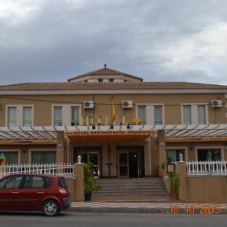 Hotel Poniente Мораледа-де-Сафайона Экстерьер фото