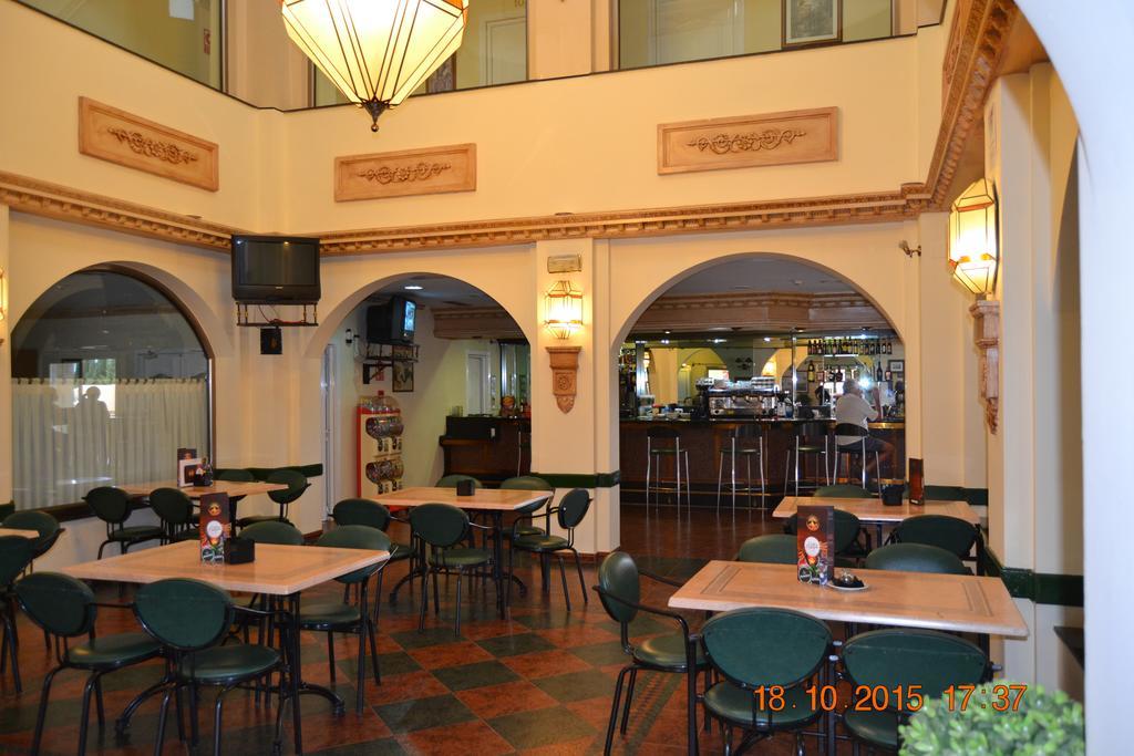 Hotel Poniente Мораледа-де-Сафайона Экстерьер фото