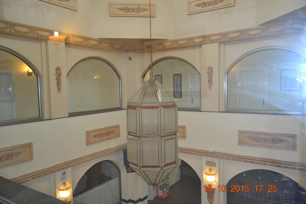 Hotel Poniente Мораледа-де-Сафайона Экстерьер фото
