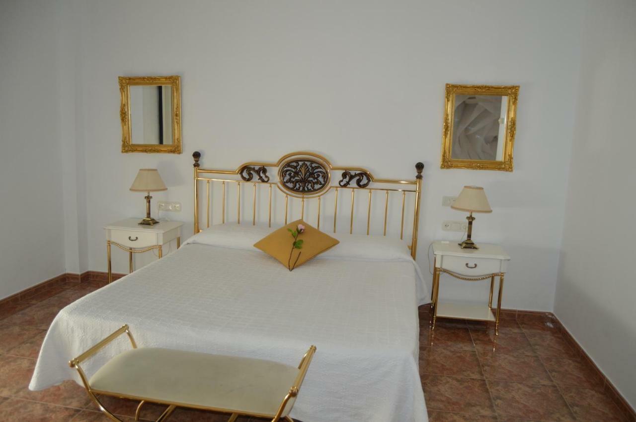 Hotel Poniente Мораледа-де-Сафайона Экстерьер фото