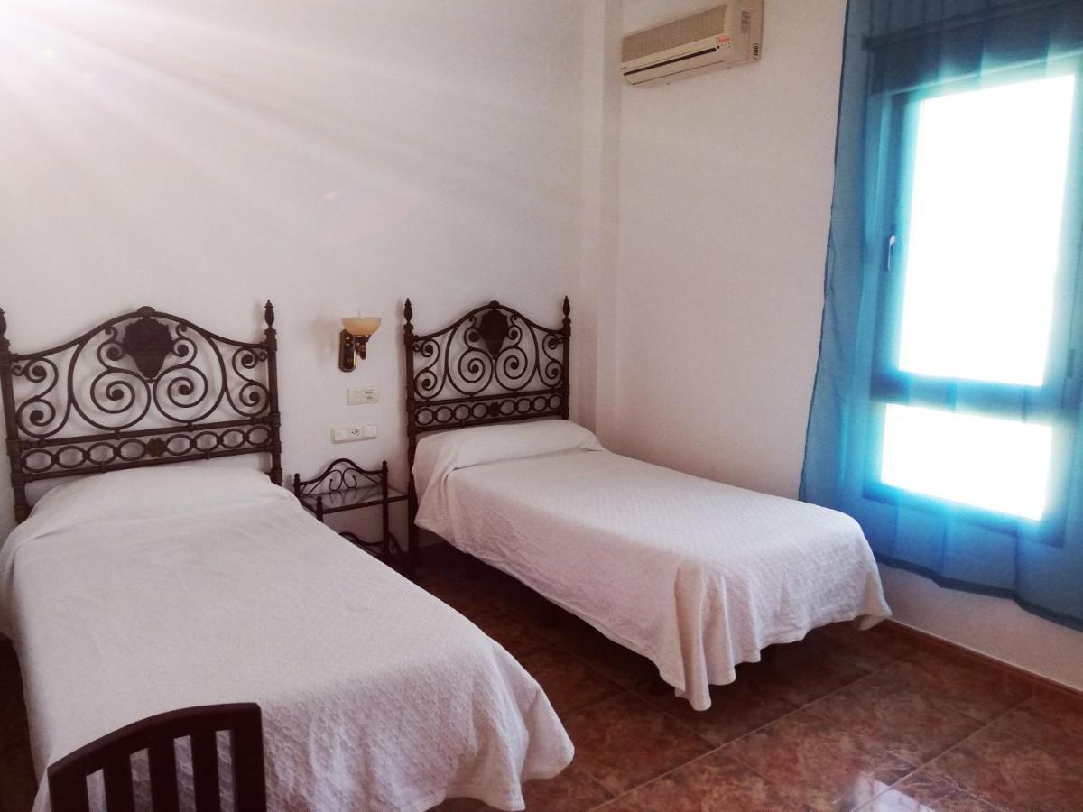 Hotel Poniente Мораледа-де-Сафайона Экстерьер фото